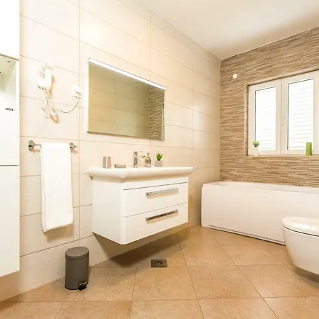 Βίλα Sun Čilipi